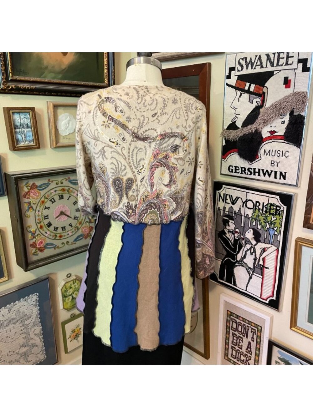 Eclectic Reworked Scoop Neck Button Front Sweater Cardigan with Pockets XL - Picture 3 of 3